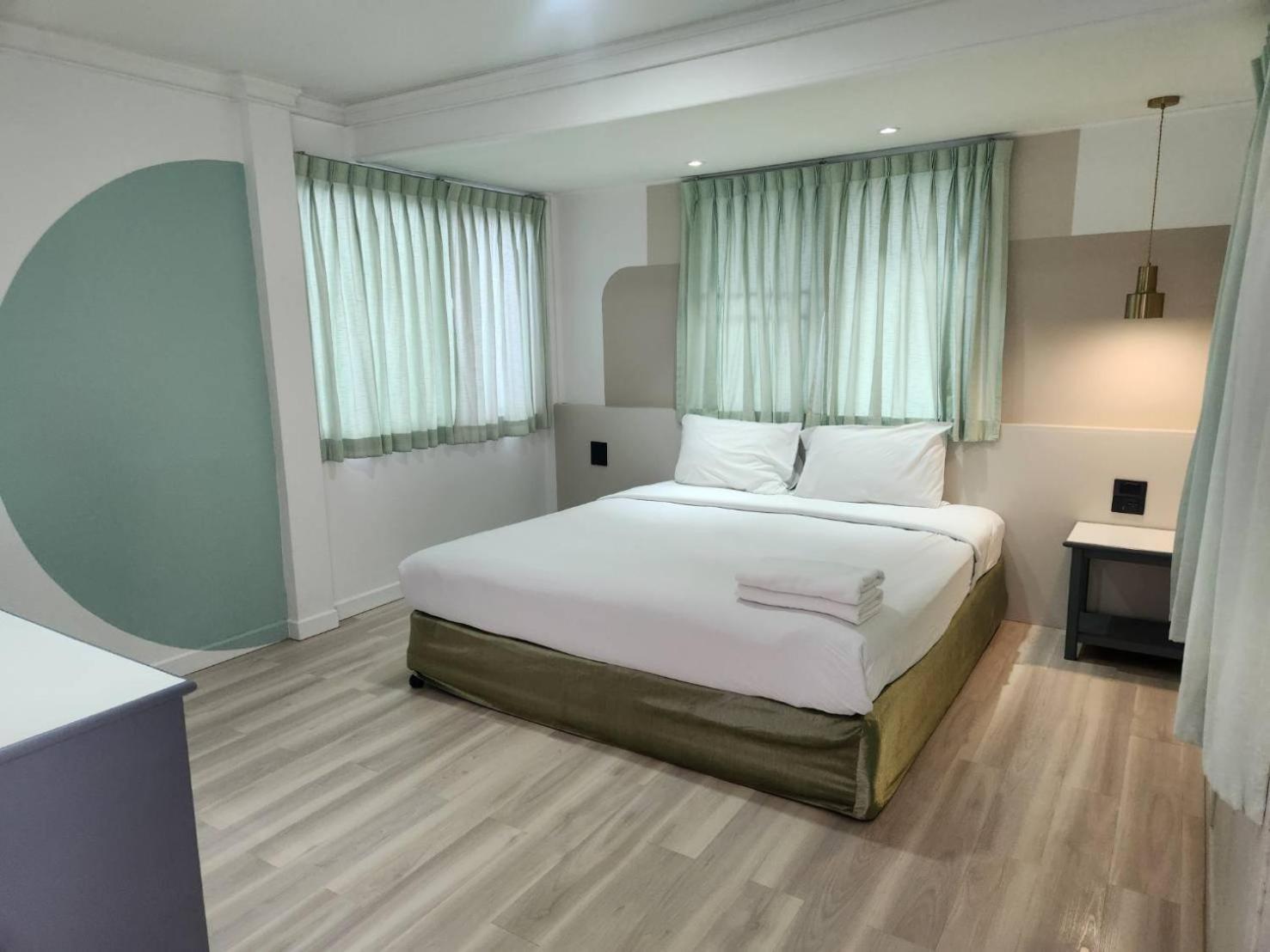 Seatel Phuket Beach Hotel Patong